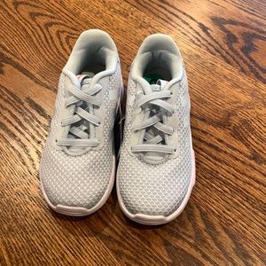 Adidas toddler size 8 girls sneaker